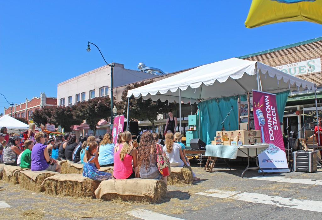 Downtown Stage-Chamber