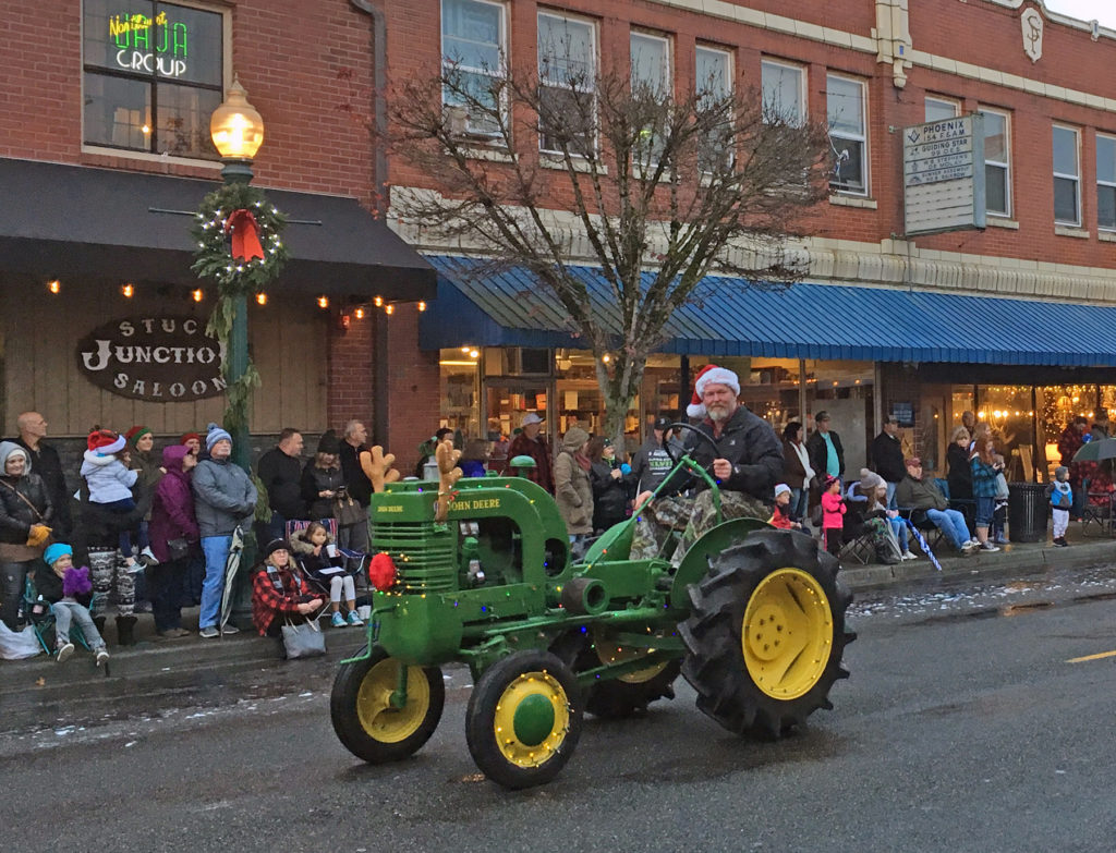 Santa Parade Photos Sumner, Washington